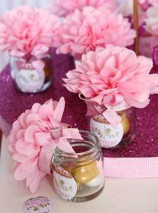 Partiavm Hediyelik Kumaş Çiçek Süslemeli Kavanozda Badem Şekerleri satın al