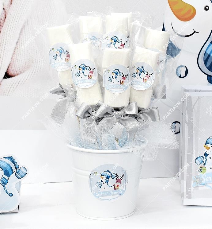 Kış Masalı Doğum Günü Marshmallow Etiketli Kovada 10 Adet Süslü Çubuklarda