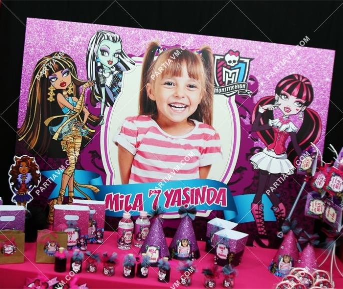 Lüks Monster High Doğum Günü Süsleri 120 X 85 cm Dev Pano Afiş 