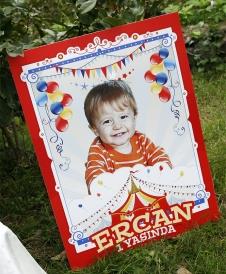 Partiavm Renkli Karnaval Doğum Günü Süsleri 70x100 cm Katlanmaz Pano Afiş satın al