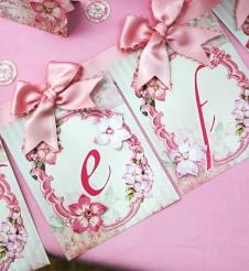 Partiavm Vintage Bahar Doğum Günü Banner İsim Kağıt Çiçek ve Özel Kurdele Fiyonk Süslemeli satın al