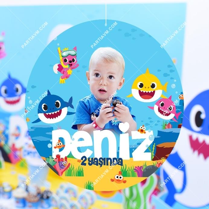 Baby Shark Doğum Günü Süsleri 20 cm Önlü Arkalı Baskı Kalın Karton Misinalı Asma Süs