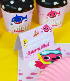 Partiavm Baby Shark Pembe Doğum Günü Süsleri Karton Mini Teşekkür Kartı 8 Adet satın al