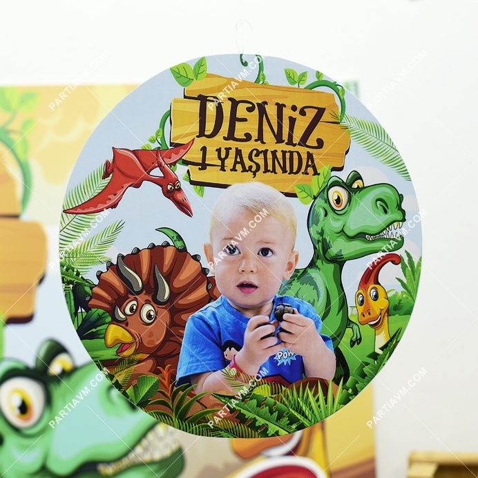 Dinozorlar Doğum Günü 20 cm Önlü Arkalı Baskı Kalın Karton Misinalı Asma Süs