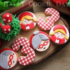 Happy Cookie Day HCDA003B Kırmızı Başlıklı Kız Kurabiye Standart Boy ( 3 Çeşit ) Adet Fiyat satın al