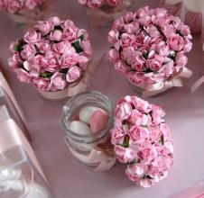 Partiavm Hediyelik Çiçek Kapaklı Mini Kavanozda Badem Şekerleri satın al