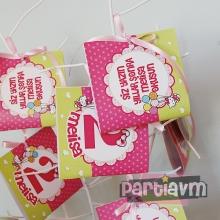 Partiavm Hello Kitty Doğum Günü Süsleri Hatıra Yazısı Kartı 6 Adet satın al