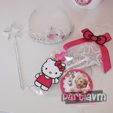 Partiavm Hello Kitty Doğum Günü Süsleri Hediye Kiti Kurdeleli Etiketli Poşetinde Prenses Tacı ve Yıldızlı Sopası 5 Adet satın al