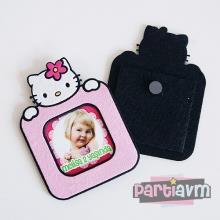 Partiavm Hello Kitty Doğum Günü Süsleri Magnet 8x11 cm Keçe Çerçeve İçinde Temalı Fotoğraf Kurdeleli Hediye Poşetinde