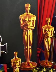 Partiavm Hollywood - Oscar Doğum Günü 70 cm Oscar Heykeli Dekor Pano