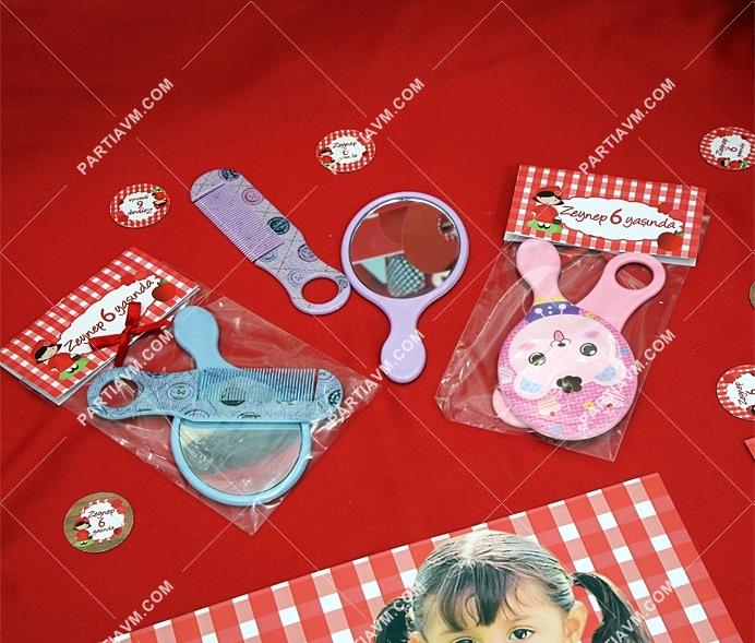 Kırmızı Başlıklı Kız Doğum Günü Hediyelik Poşetinde Karışık Renk ve Desenlerde Oyuncak Mini El Aynası ve Tarak