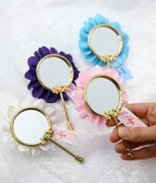 Partiavm Kumaş Çiçek ve Etiket Süslemeli Hediyelik Mini El Aynası satın al