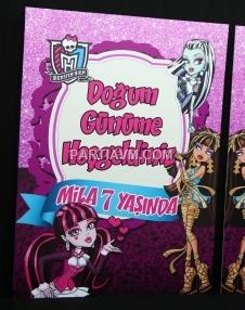 Partiavm Lüks Monster High Doğum Günü Süsleri 70x100 cm Katlanmaz Pano Afiş satın al