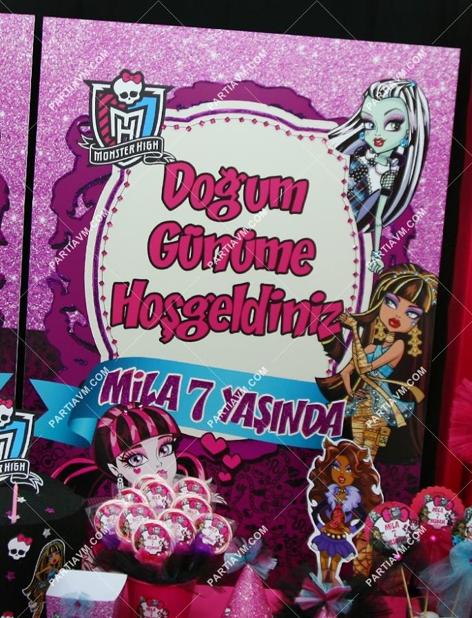 Lüks Monster High Doğum Günü Süsleri 70x100 cm Katlanmaz Pano Afiş Taş ve Sim Süslemeli