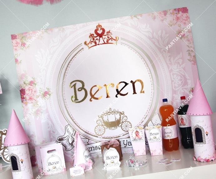 Lüks Prenses Doğum Günü Süsleri 120 X 85 cm Dev Pano Afiş Sarı Ayna İsimli ve Prenses Taçlı