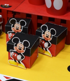 Partiavm Mickey Mouse Doğum Günü Karakterli Karton Kutu 5 Adet