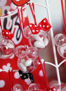Partiavm Mickey ve Minnie Mouse Tema ve İsim Etiketli Hediyelik Mini Mika Kutuda Badem Şekeri satın al