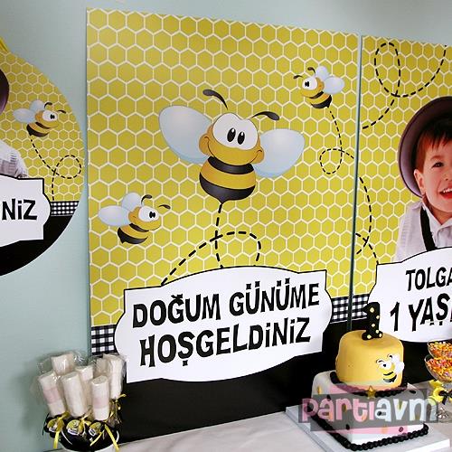 Minik Arı Doğum Günü Süsleri 70x100 cm Katlanmaz Pano Afiş Büyük Boy Resimsiz