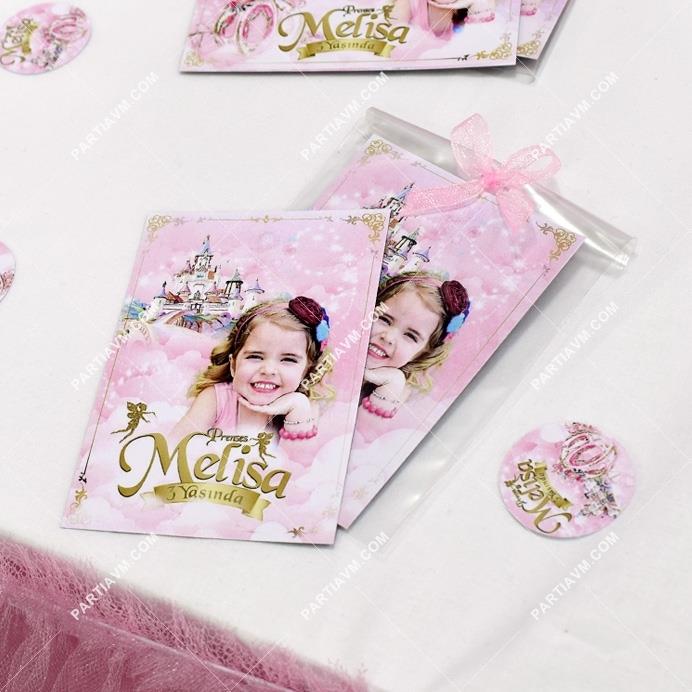 Prenses Masalı Doğum Günü Hediyelik Magnet Kurdeleli Poşetinde 7X10 cm  
