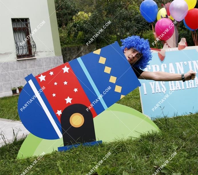 Renkli Karnaval Doğum Günü Süsleri 120 cm Hatıra Fotoğrafı Çekilme Panosu