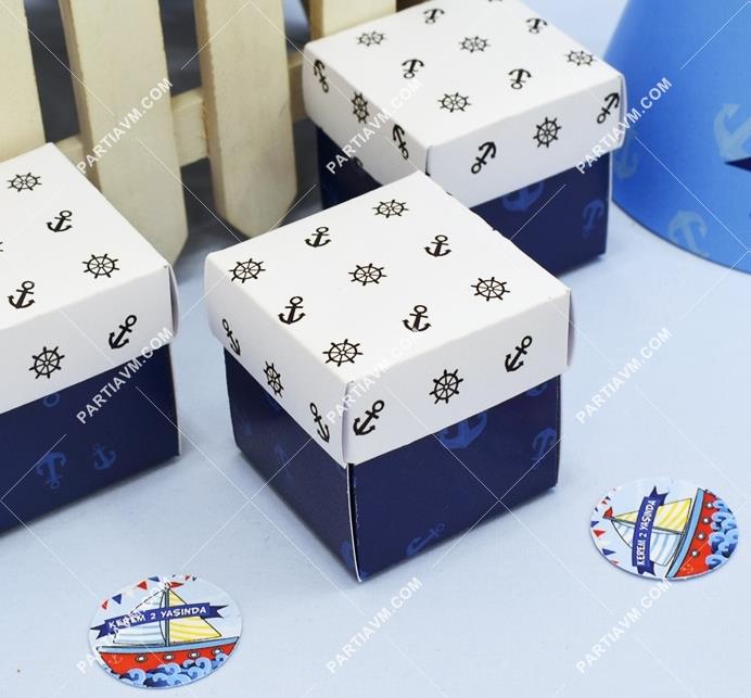 Sevimli Denizci Doğum Günü Karton Kutu