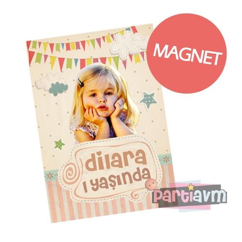 Sevimli Düşler Doğum Günü Süsleri Hediyelik Magnet Kurdeleli Poşetinde 7X10 cm  