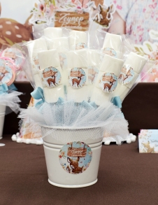 Partiavm Sevimli Karaca Doğum Günü Marshmallow Kovada 10 Adet Etiketli Süslü Çubuklarda satın al