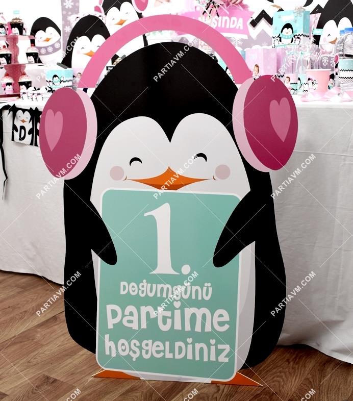 Sevimli Penguenler Doğum Günü 100 cm Ayakta Duran Penguen Özel Kesim Karşılama Panosu