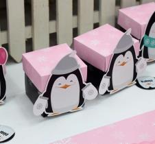 Partiavm Sevimli Penguenler Doğum Günü Karakterli Karton Kutu