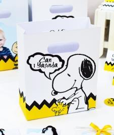 Partiavm Snoopy Doğum Günü Hediye Çantası Özel Tasarım 13 x 16 cm 5 Adet