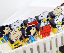 Partiavm Snoopy Doğum Günü Hediyelik Karton Karakterli Kutu 8 Adet satın al