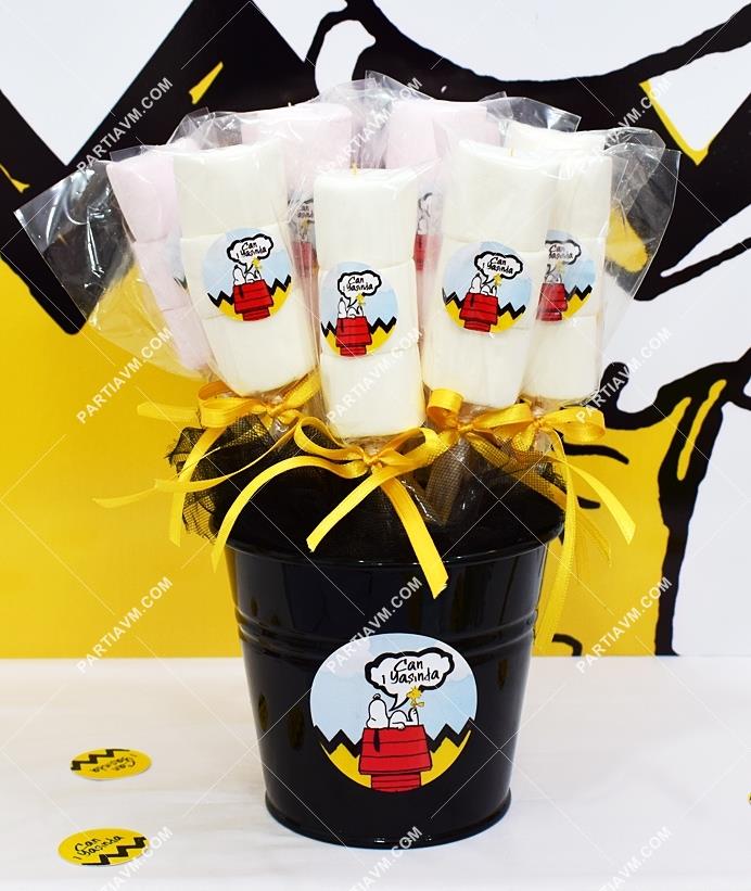 Snoopy Doğum Günü Marshmallow Etiketli Kovada 10 Adet Süslü Çubuklarda
