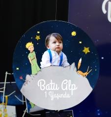 Partiavm The Little Prince 20 cm Önlü Arkalı Baskı Kalın Karton Misinalı Asma Süs